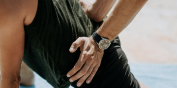 Διάταση ισχίου για ισχιαλγία στο PhysioGalinos